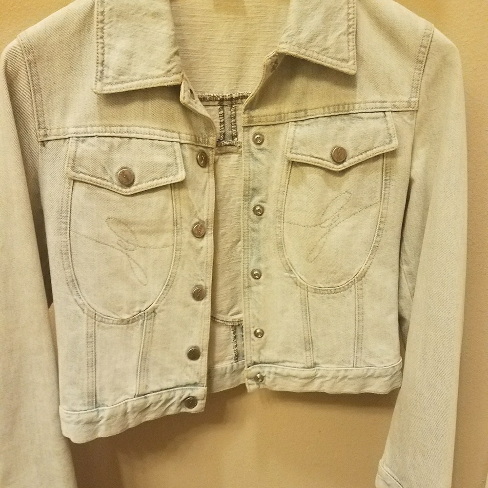 Women jean jacket